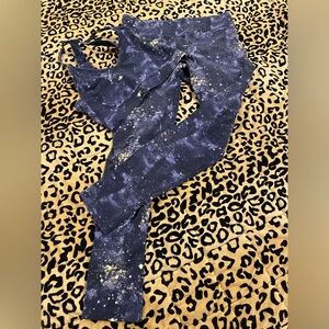 Beautiful gym set new condition size small